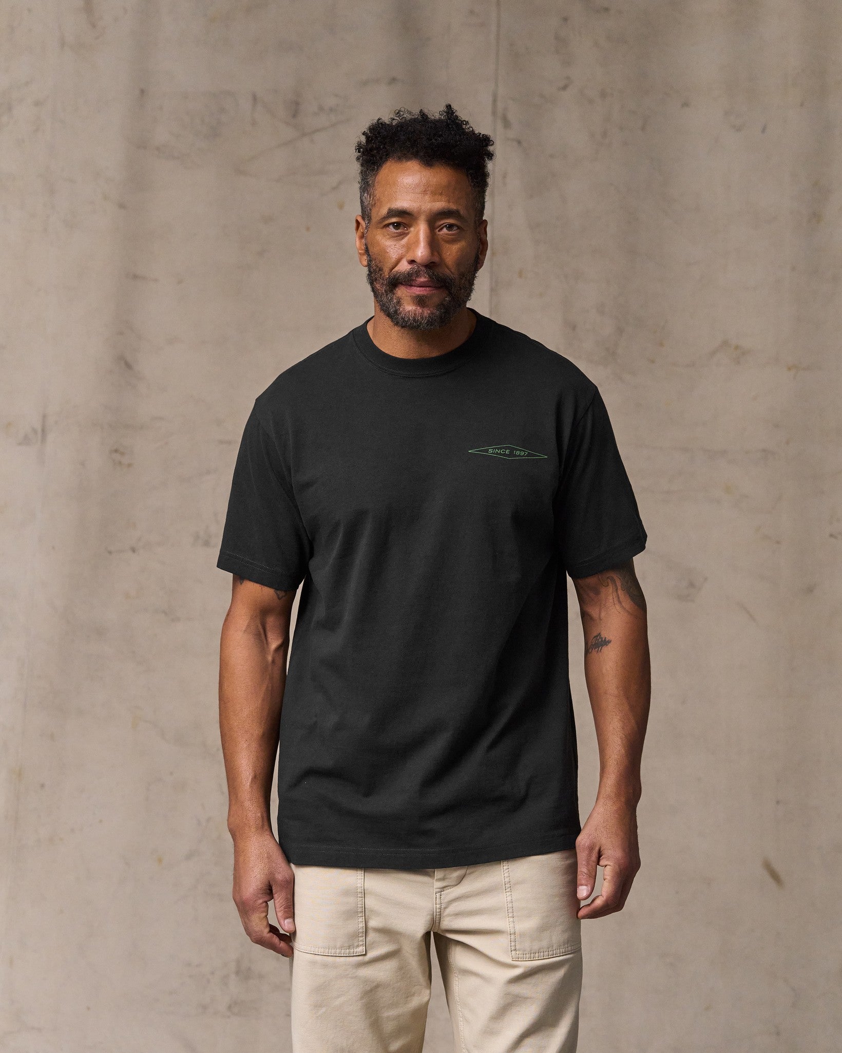 Diamond Graphic T-shirt - Black
