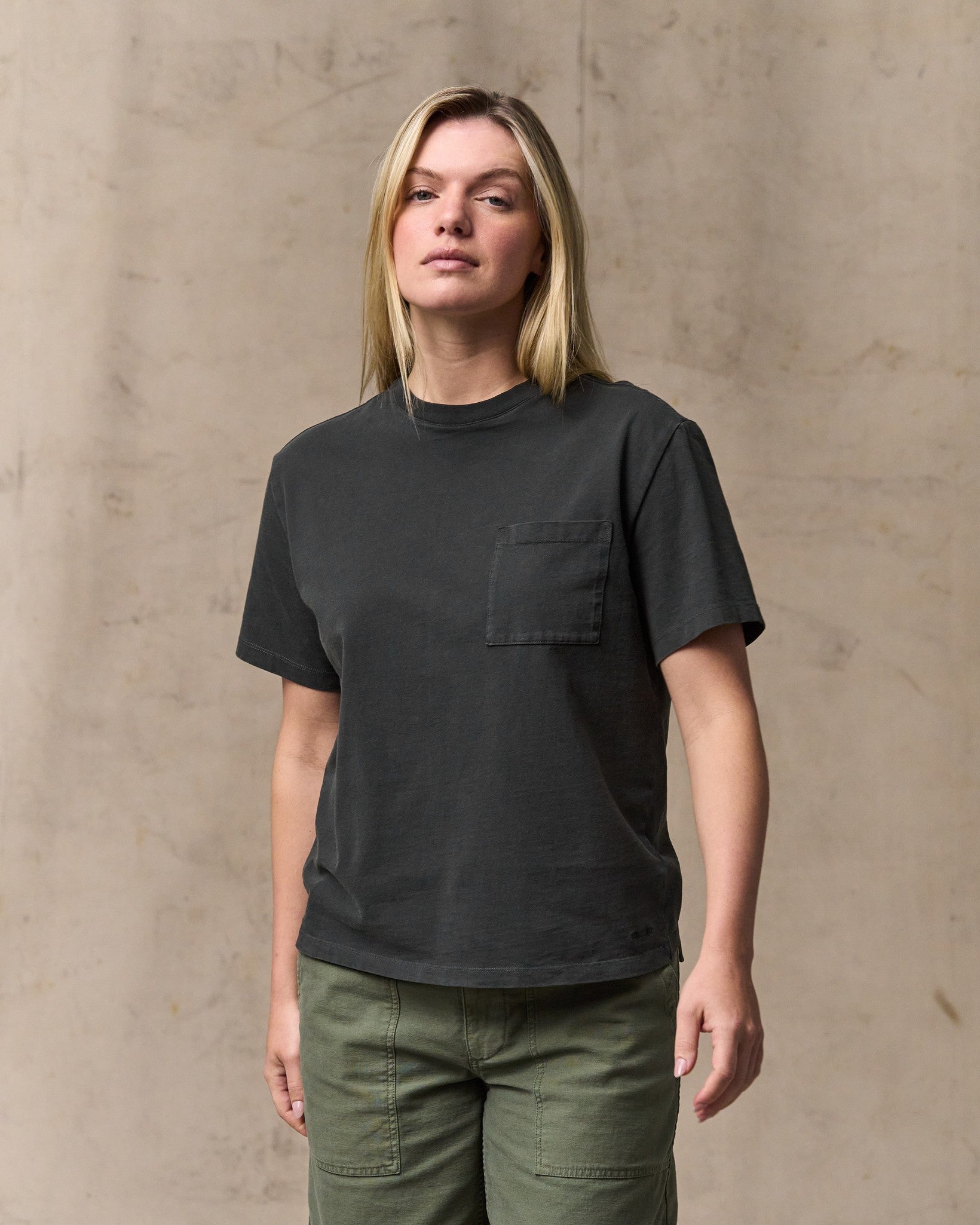 Women's Short Sleeve Pocket Tee - Faded Black